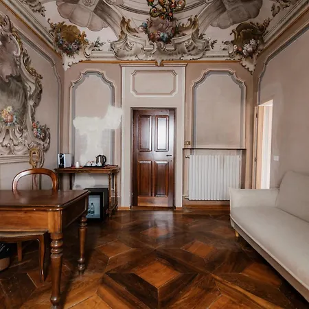 Casa Regina Montis Regalis