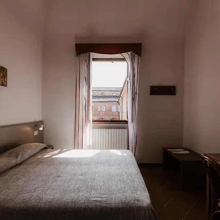 Casa Regina Montis Regalis Отель