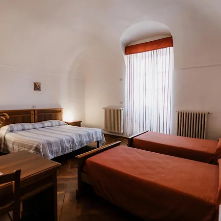 Casa Regina Montis Regalis Отель Vicoforte