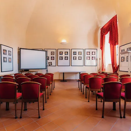 Casa Regina Montis Regalis *