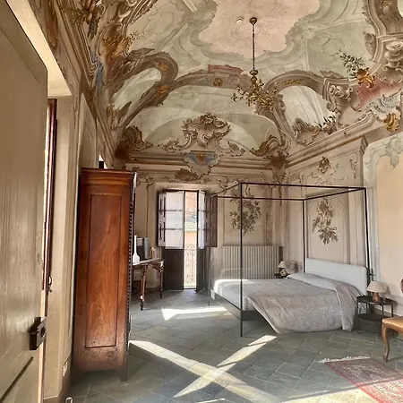 Casa Regina Montis Regalis Hotel *