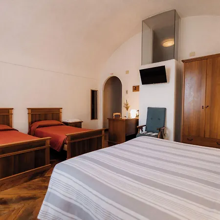 Hotel Casa Regina Montis Regalis Vicoforte